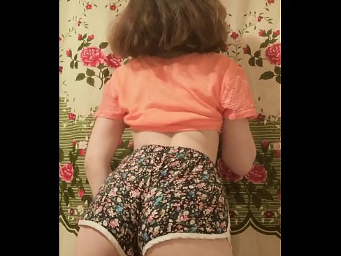 ❤️ Seksi mlada beba skida šorc pred kamerom ❤ Domaći porno kod nas ❌️