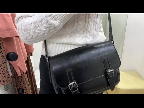 ❤️ Javna masturbacija mlade kučke FeralBerry sa dildom u sobi za provjeru ❤ Domaći porno kod nas ❌️